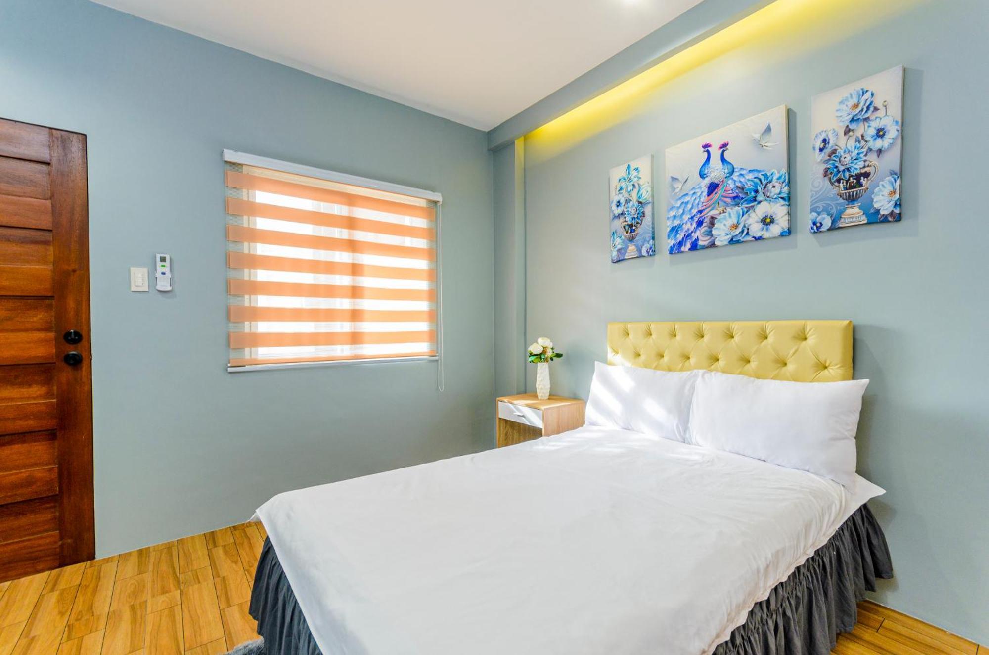 Casa Alberto Of Calapan Town Center Экстерьер фото