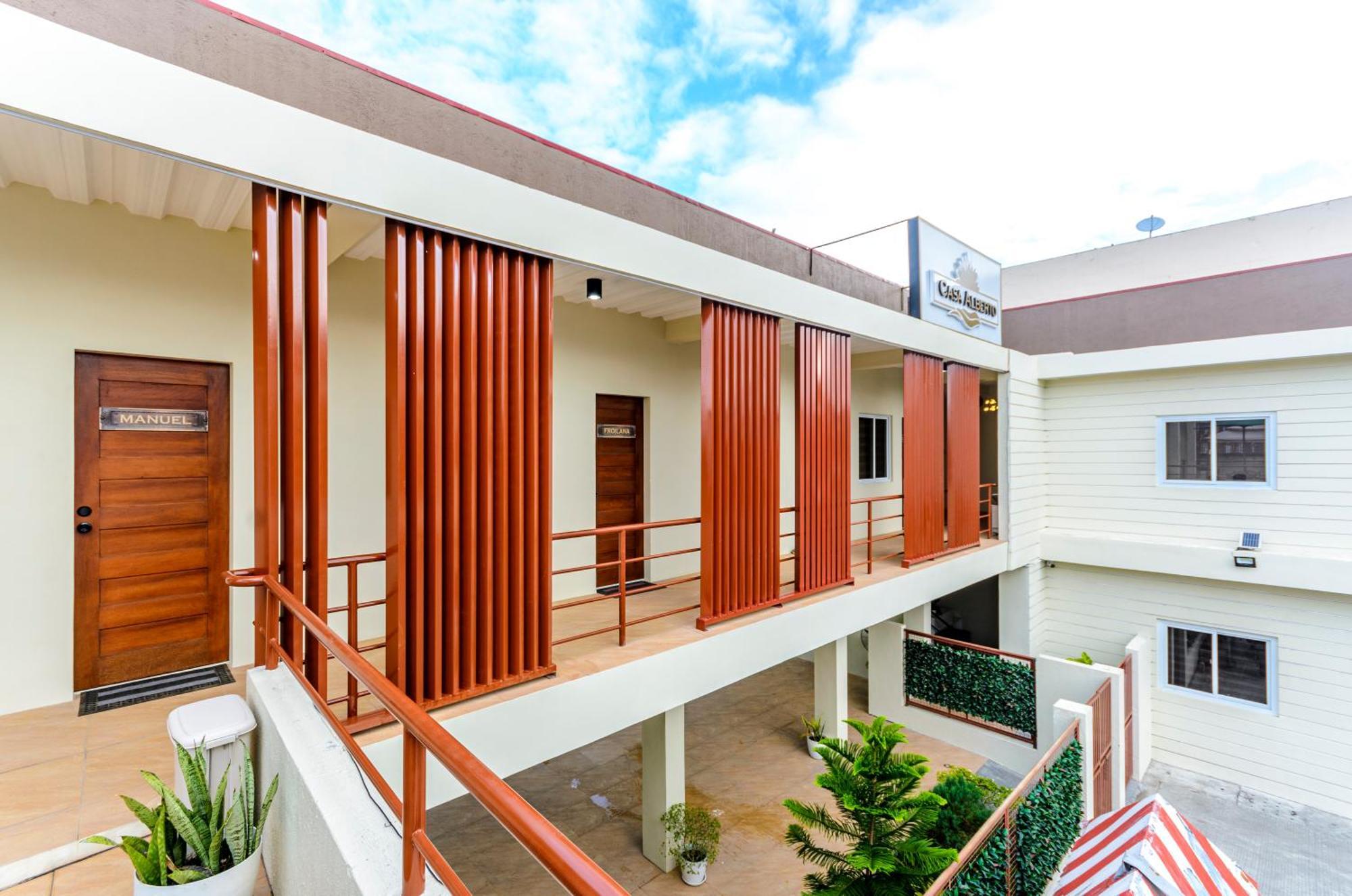 Casa Alberto Of Calapan Town Center Экстерьер фото