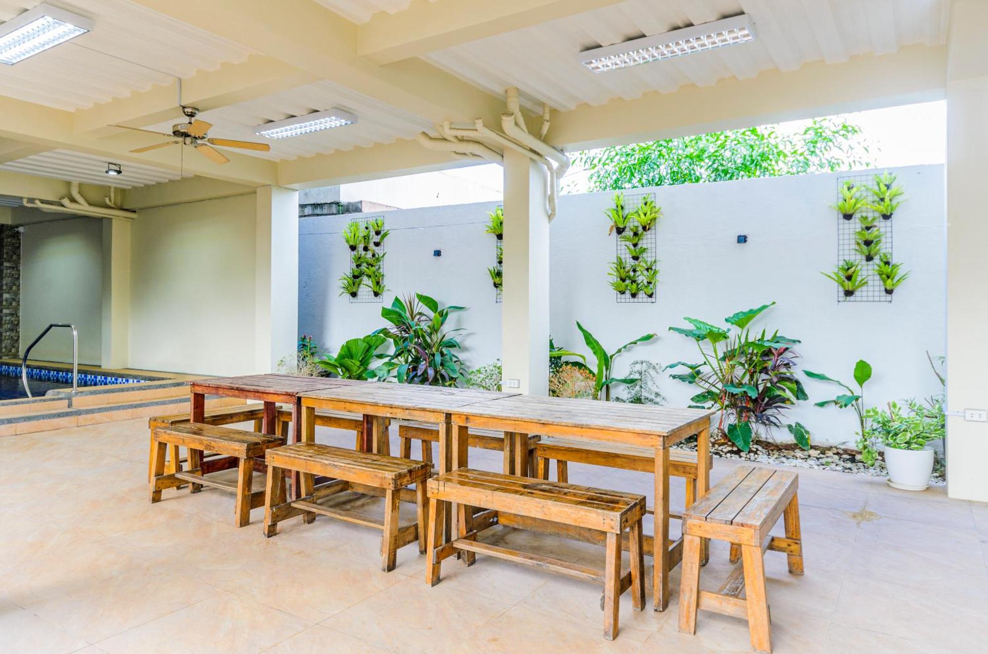 Casa Alberto Of Calapan Town Center Экстерьер фото