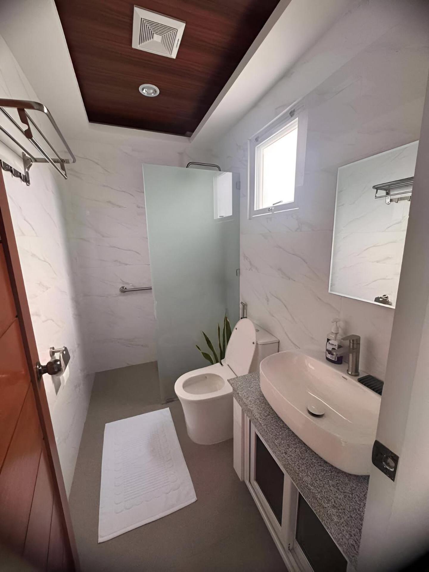 Casa Alberto Of Calapan Town Center Экстерьер фото